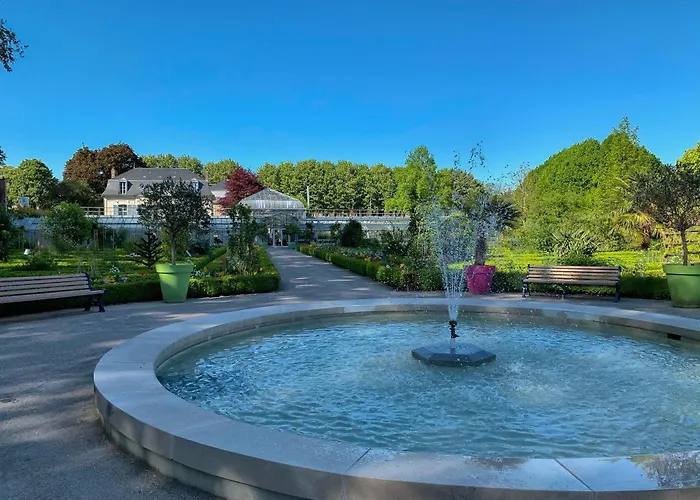 Apartment House Le Majestic Cathedral, *